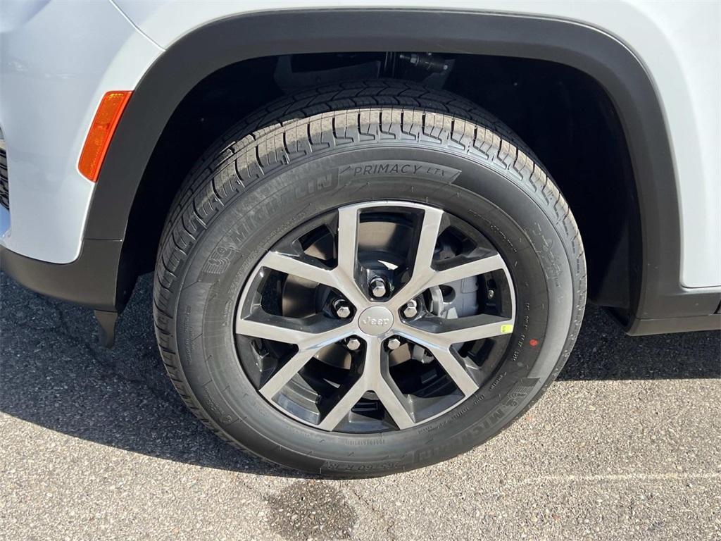 new 2025 Jeep Grand Cherokee car, priced at $46,331