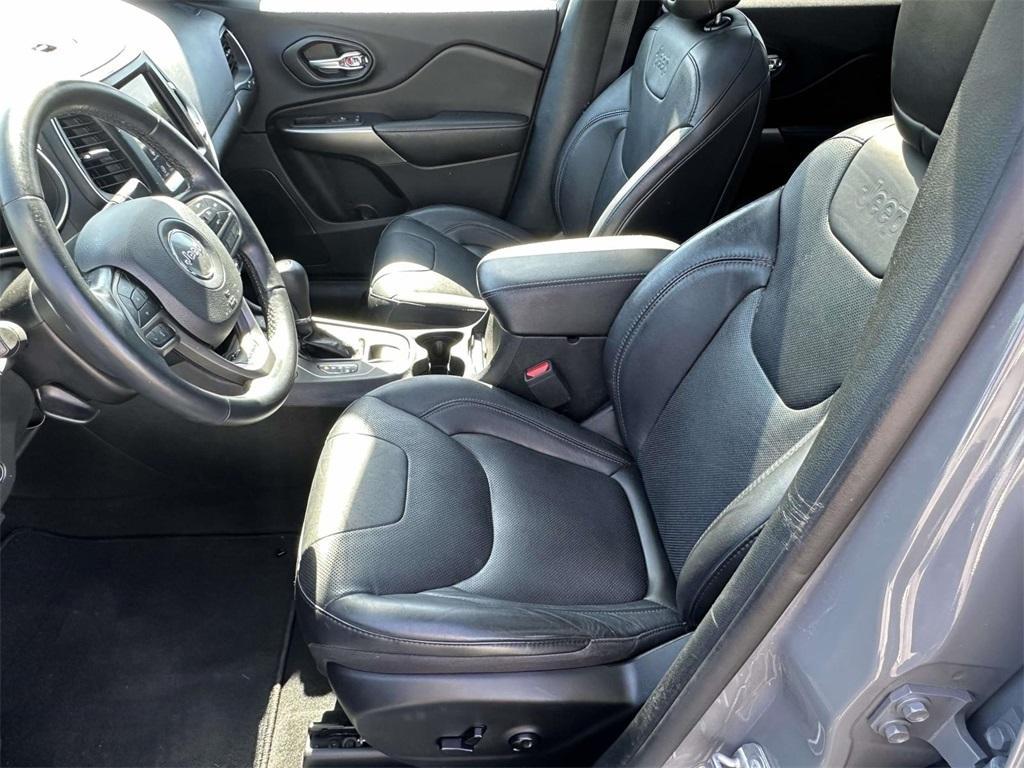 used 2021 Jeep Cherokee car, priced at $23,275