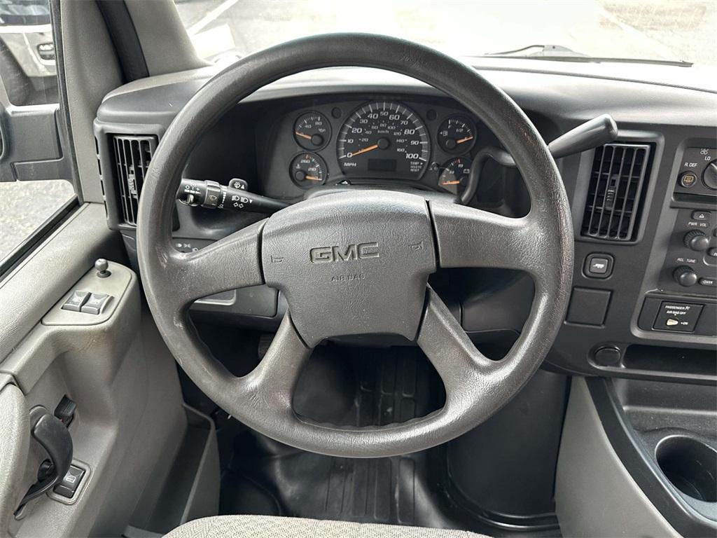 used 2004 GMC Savana 3500 car, priced at $7,995