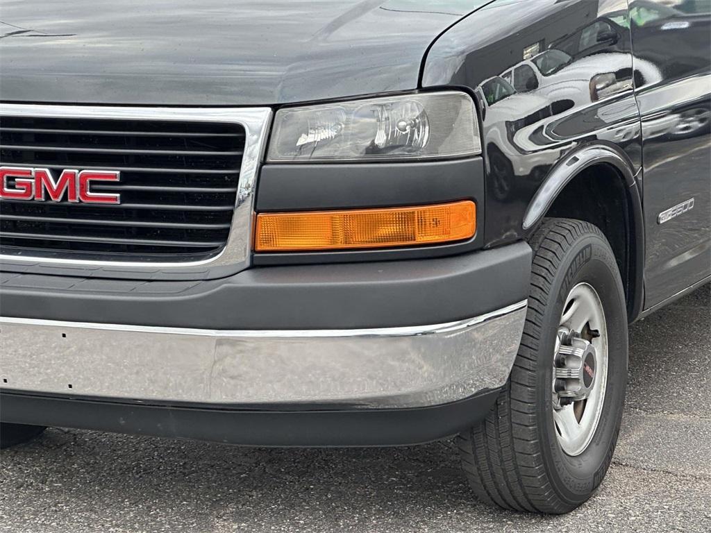 used 2004 GMC Savana 3500 car, priced at $7,995