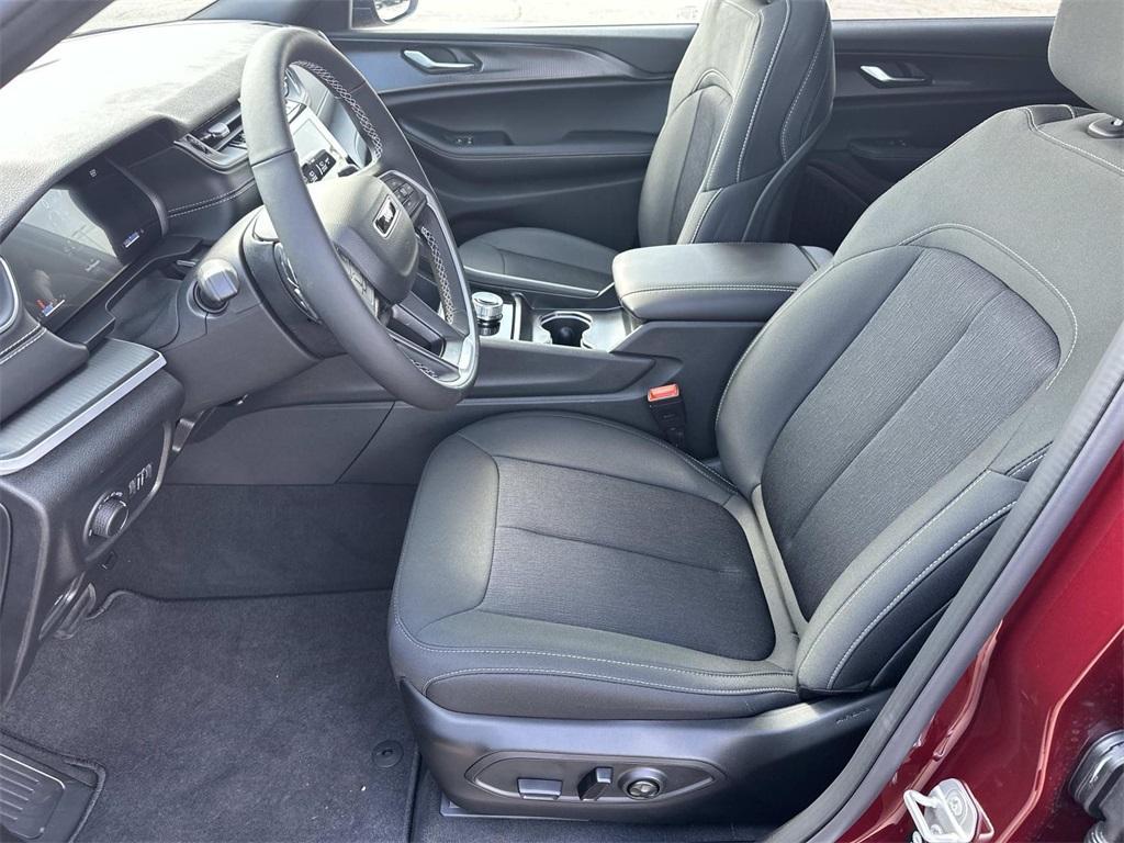 new 2025 Jeep Grand Cherokee L car, priced at $45,140