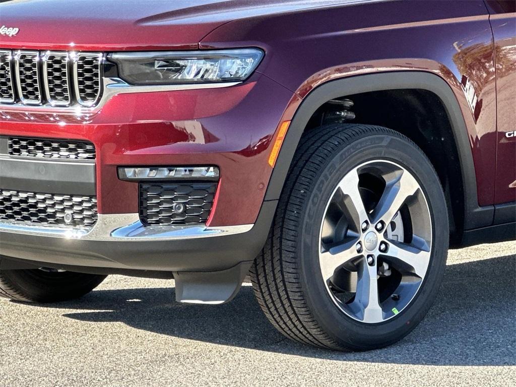 new 2025 Jeep Grand Cherokee L car, priced at $57,072