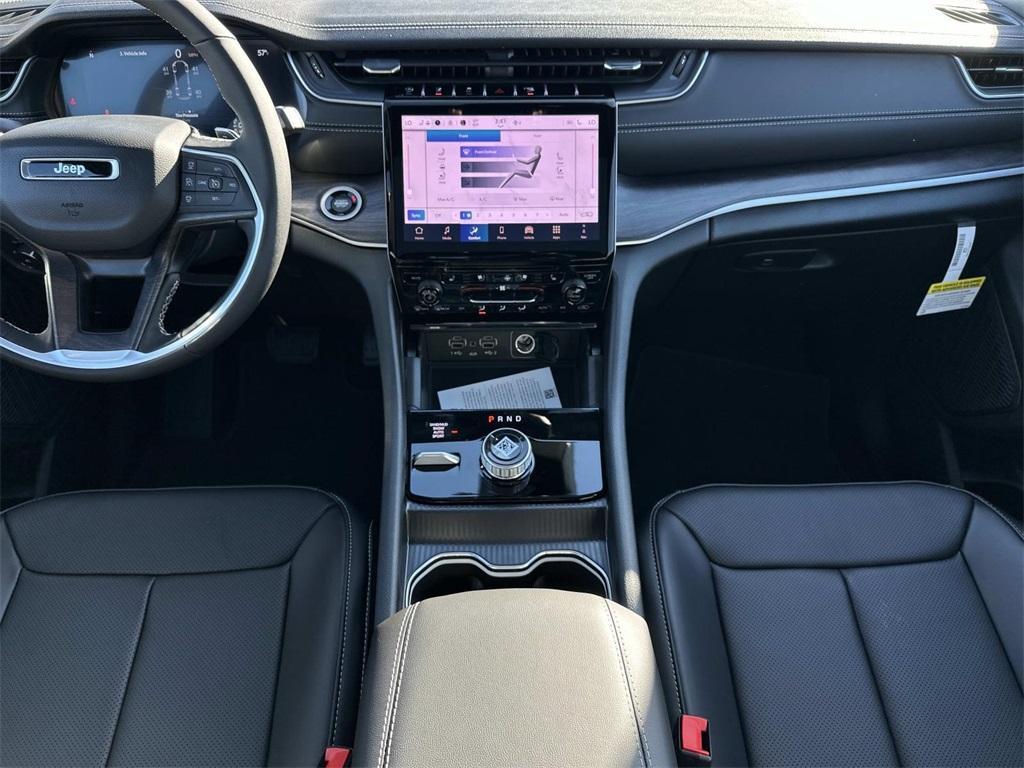 new 2025 Jeep Grand Cherokee L car, priced at $57,072
