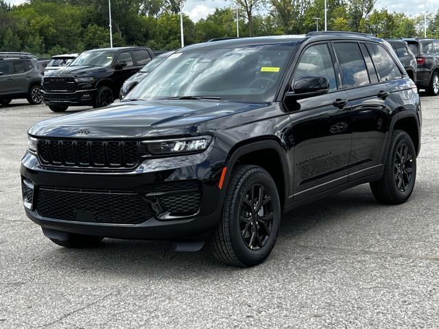 new 2024 Jeep Grand Cherokee car, priced at $46,364