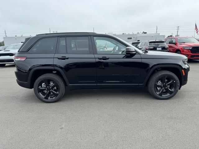 new 2025 Jeep Grand Cherokee car, priced at $46,864