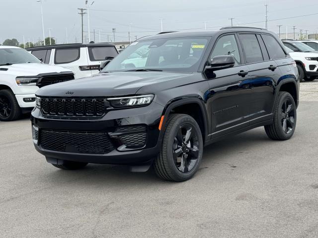 new 2025 Jeep Grand Cherokee car, priced at $46,864