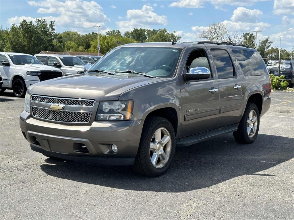 used 2011 Chevrolet Suburban car, priced at $8,995
