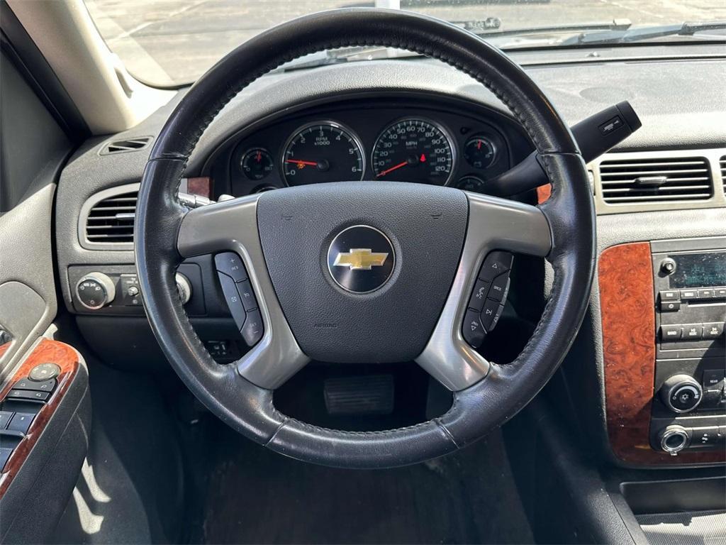 used 2011 Chevrolet Suburban car, priced at $8,995