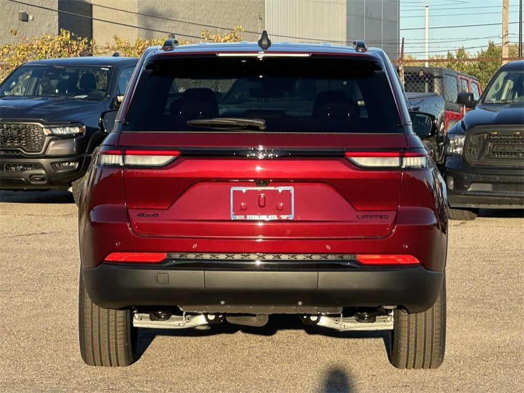 new 2025 Jeep Grand Cherokee car, priced at $49,320