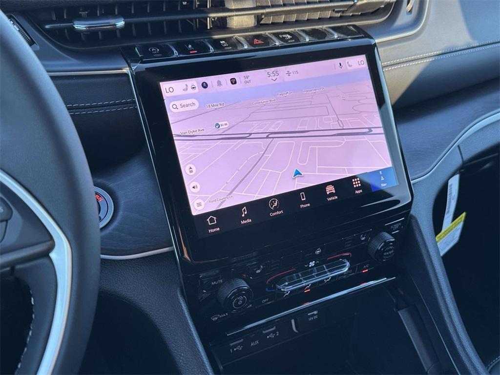 new 2025 Jeep Grand Cherokee car, priced at $49,320