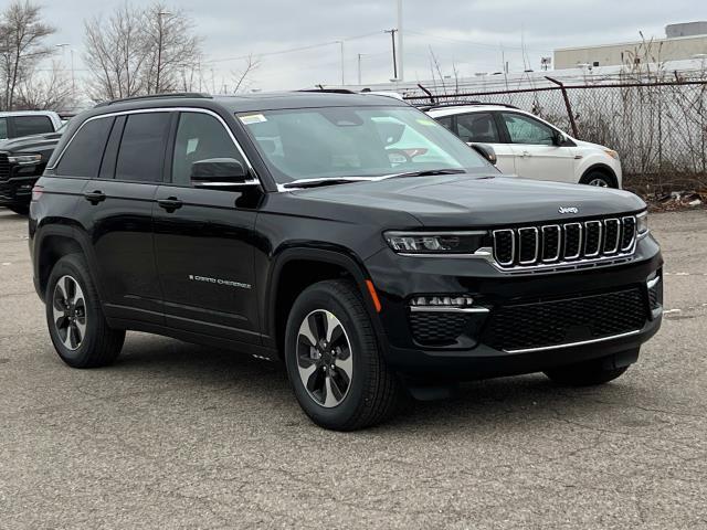 new 2025 Jeep Grand Cherokee 4xe car, priced at $62,152