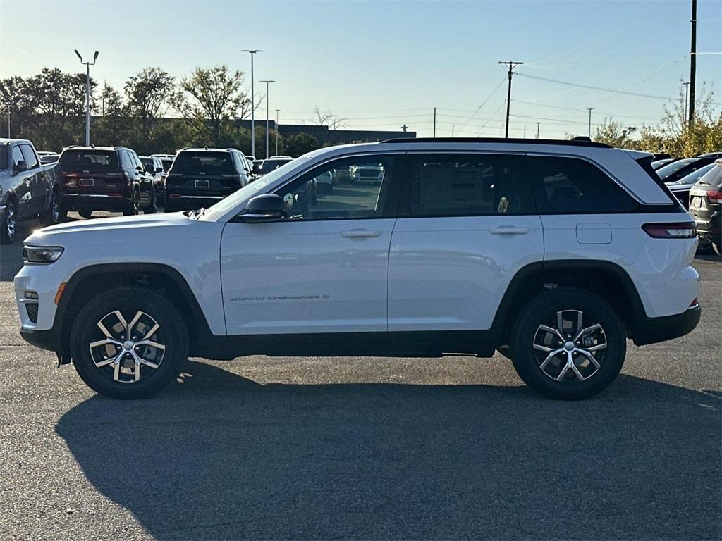 new 2025 Jeep Grand Cherokee car, priced at $46,331
