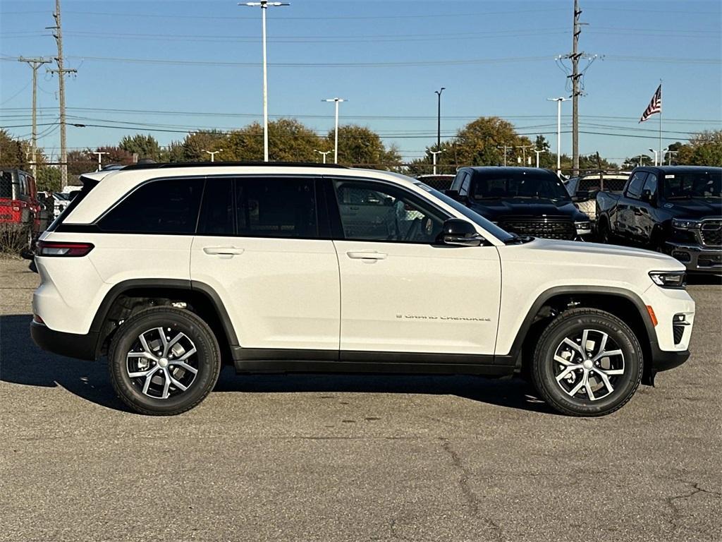 new 2025 Jeep Grand Cherokee car, priced at $46,331