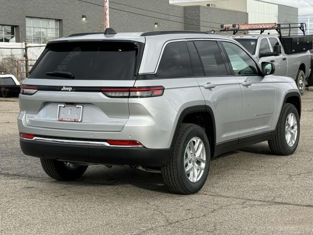 new 2025 Jeep Grand Cherokee car, priced at $43,082