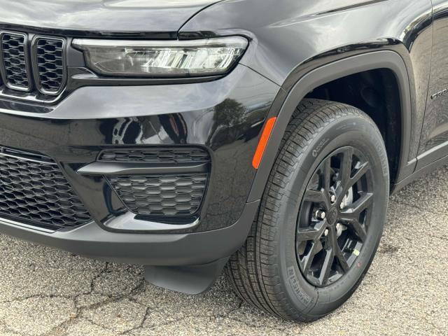 new 2025 Jeep Grand Cherokee car, priced at $45,384