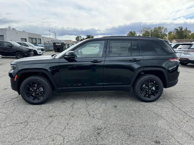 new 2025 Jeep Grand Cherokee car, priced at $45,384