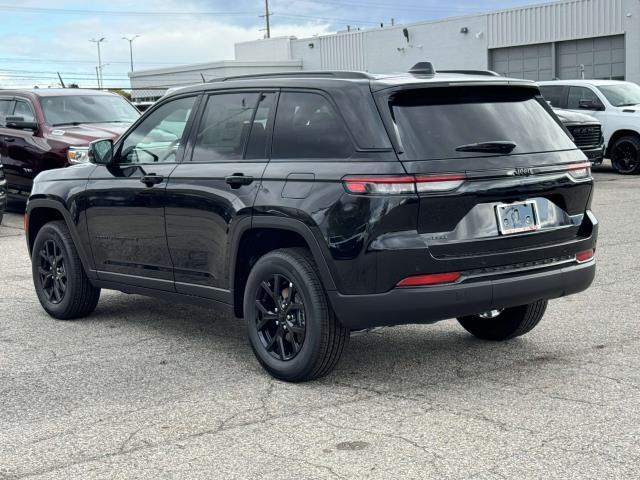 new 2025 Jeep Grand Cherokee car, priced at $45,384