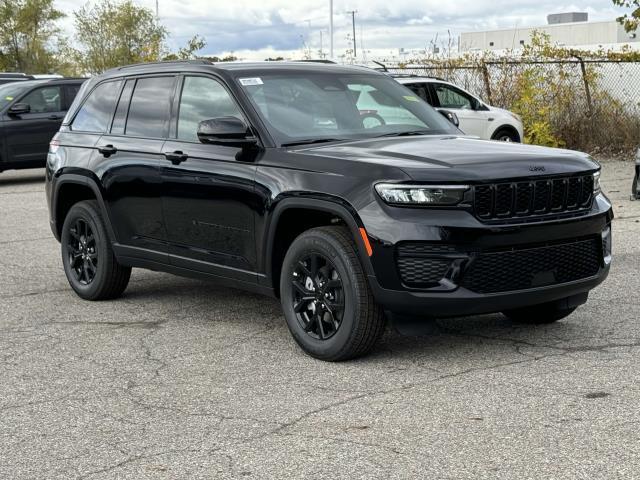 new 2025 Jeep Grand Cherokee car, priced at $45,384