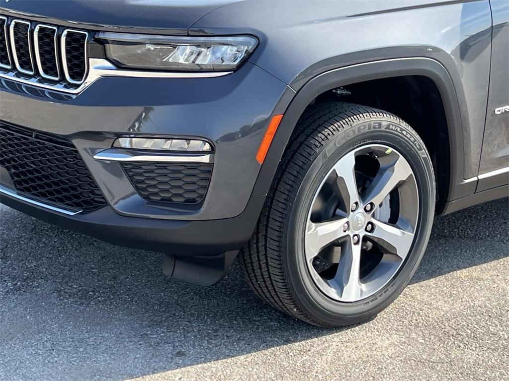 new 2025 Jeep Grand Cherokee car, priced at $53,091