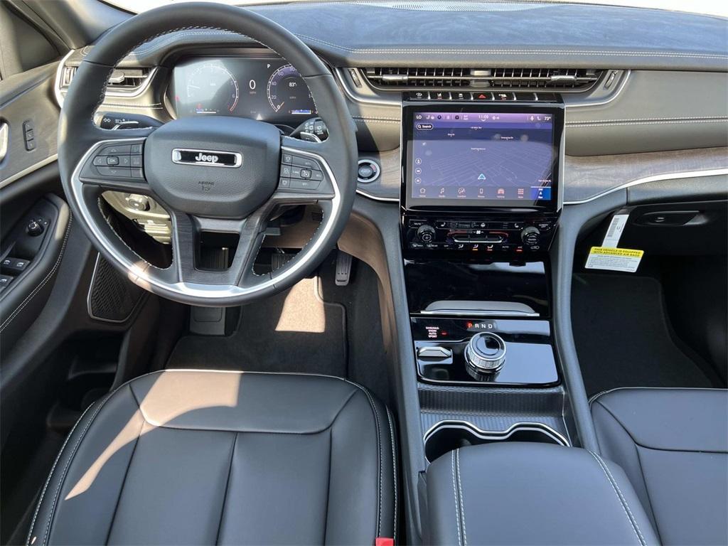 new 2025 Jeep Grand Cherokee car, priced at $53,091