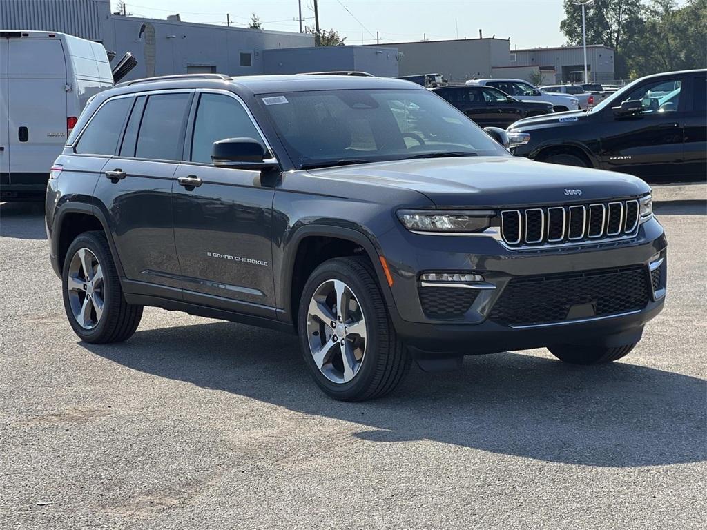 new 2025 Jeep Grand Cherokee car, priced at $53,091