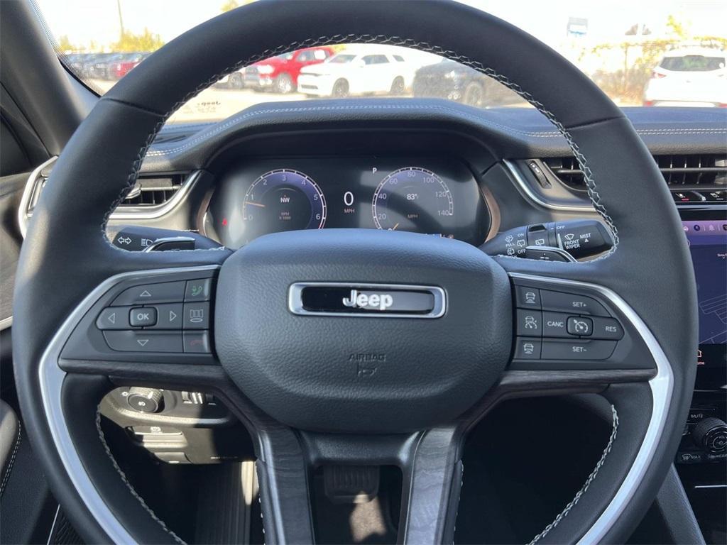 new 2025 Jeep Grand Cherokee car, priced at $53,091