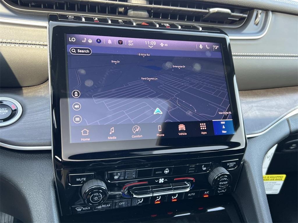 new 2025 Jeep Grand Cherokee car, priced at $53,091