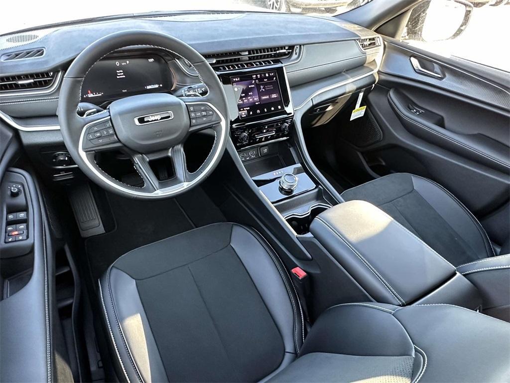 new 2025 Jeep Grand Cherokee L car, priced at $49,148