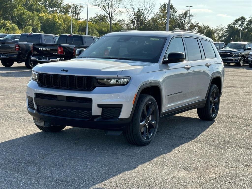 new 2025 Jeep Grand Cherokee L car, priced at $49,148