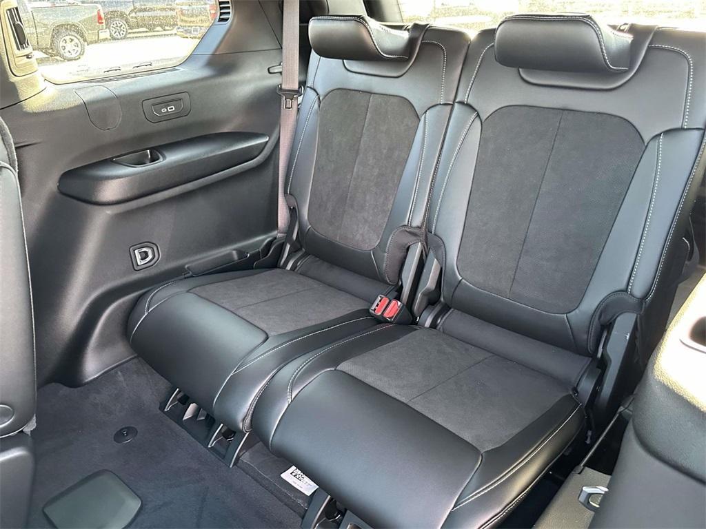 new 2025 Jeep Grand Cherokee L car, priced at $49,148