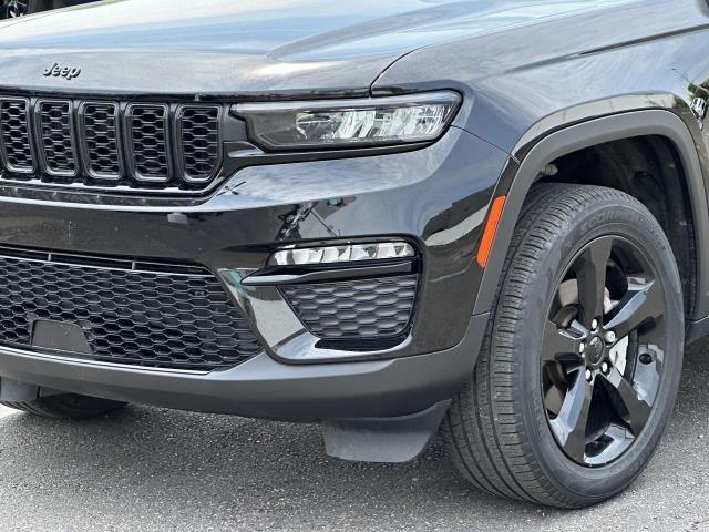 used 2023 Jeep Grand Cherokee car, priced at $36,995