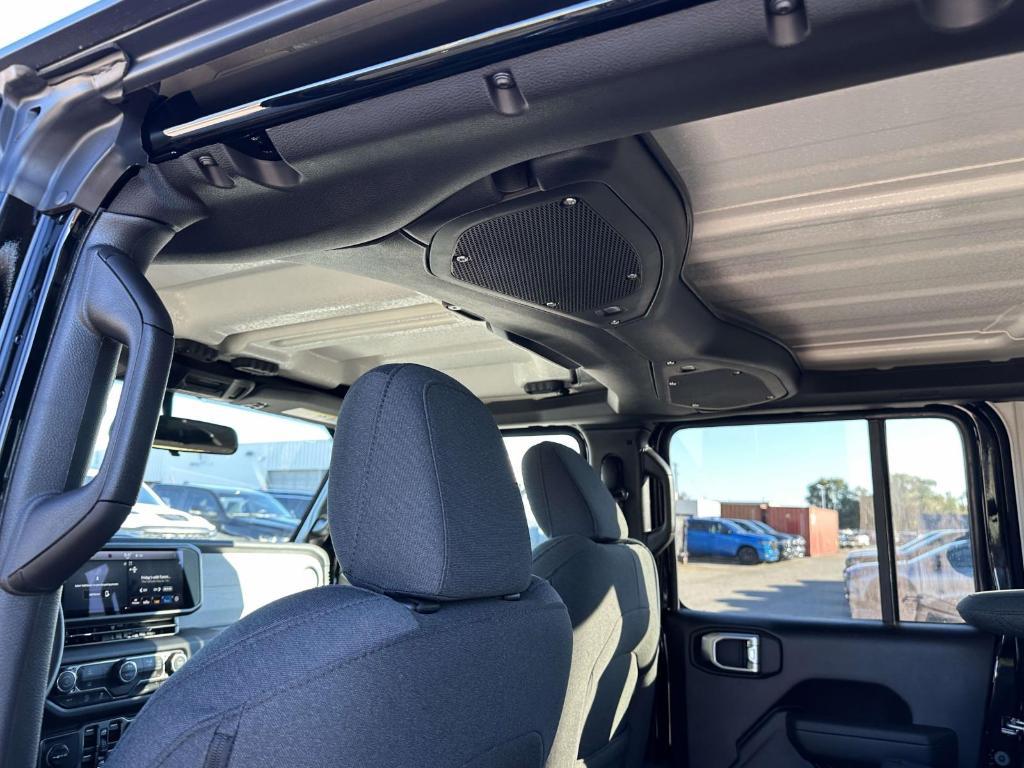 new 2026 Jeep Wrangler car, priced at $43,780