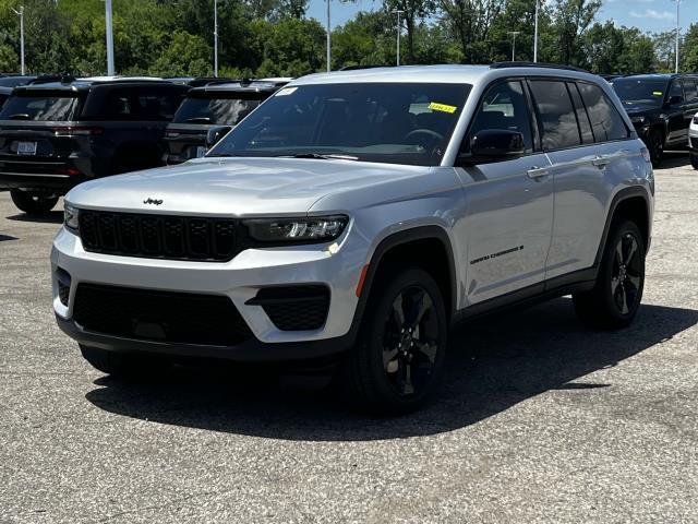 new 2024 Jeep Grand Cherokee car, priced at $44,414