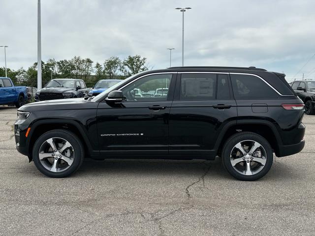 new 2025 Jeep Grand Cherokee car, priced at $52,966