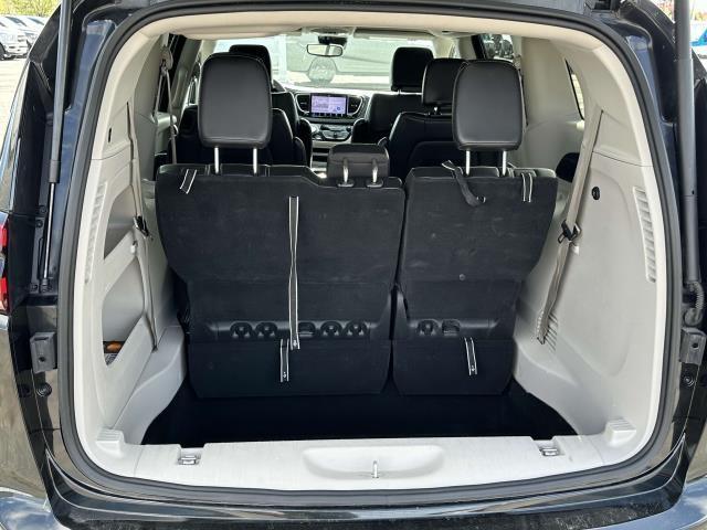 used 2023 Chrysler Pacifica car, priced at $25,995