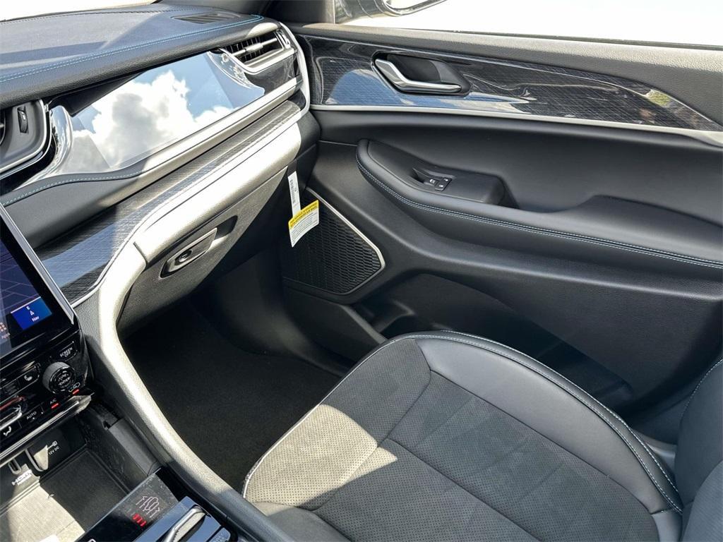 new 2025 Jeep Grand Cherokee 4xe car, priced at $74,409