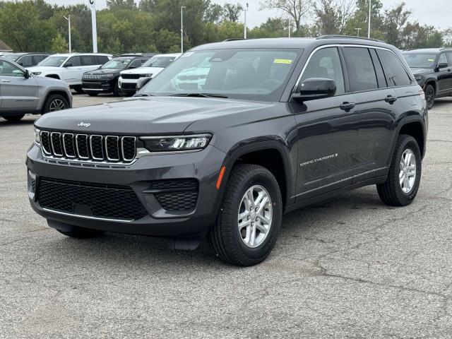 new 2025 Jeep Grand Cherokee car, priced at $42,406