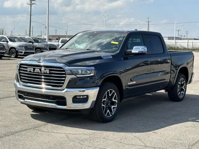 new 2025 Ram 1500 car, priced at $65,212