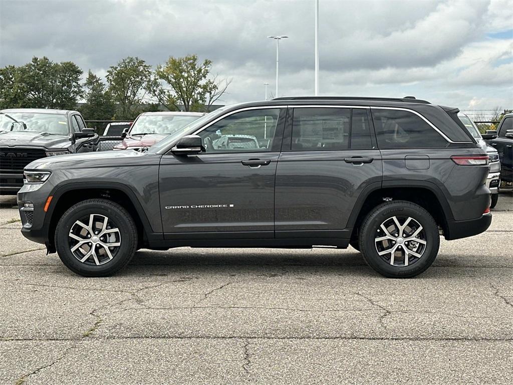 new 2025 Jeep Grand Cherokee car, priced at $46,867