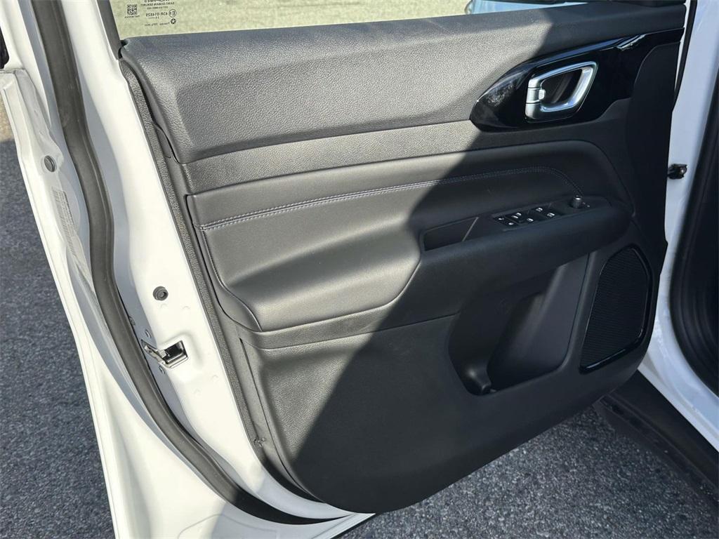 new 2026 Jeep Compass car, priced at $36,417