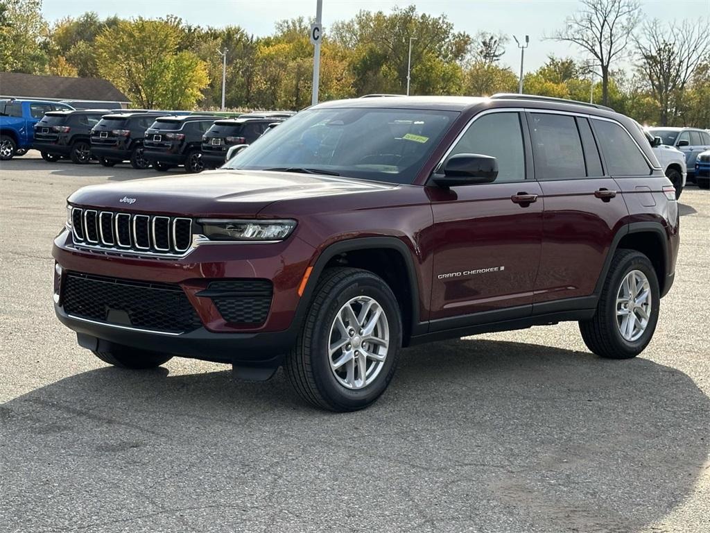 new 2025 Jeep Grand Cherokee car, priced at $43,406