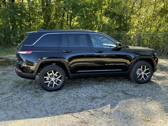 new 2025 Jeep Grand Cherokee car, priced at $46,543