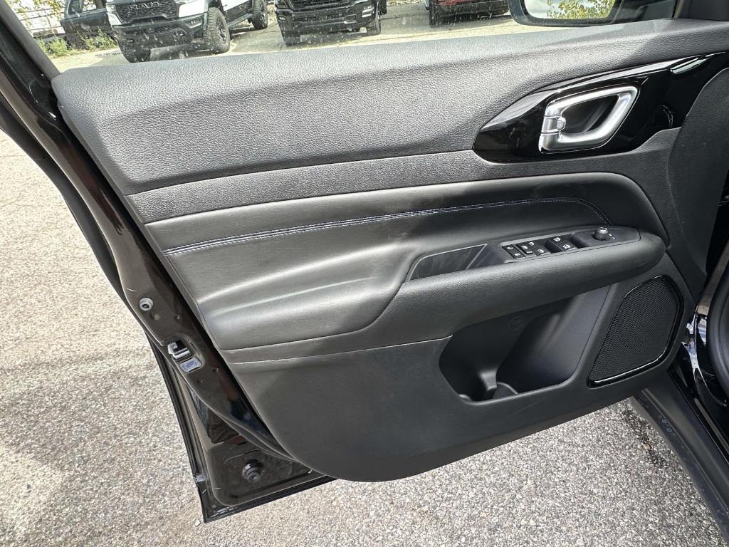 new 2026 Jeep Compass car, priced at $36,965