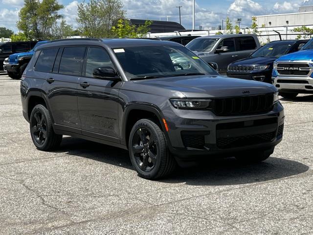 new 2024 Jeep Grand Cherokee L car, priced at $47,354