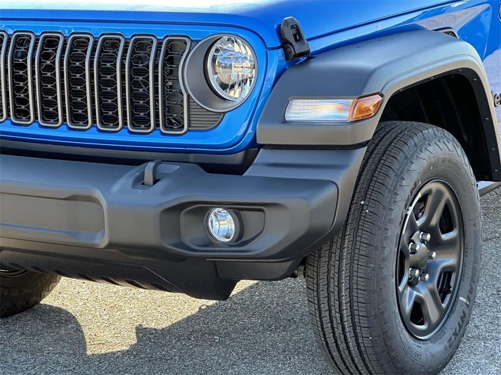 new 2026 Jeep Wrangler car, priced at $44,376