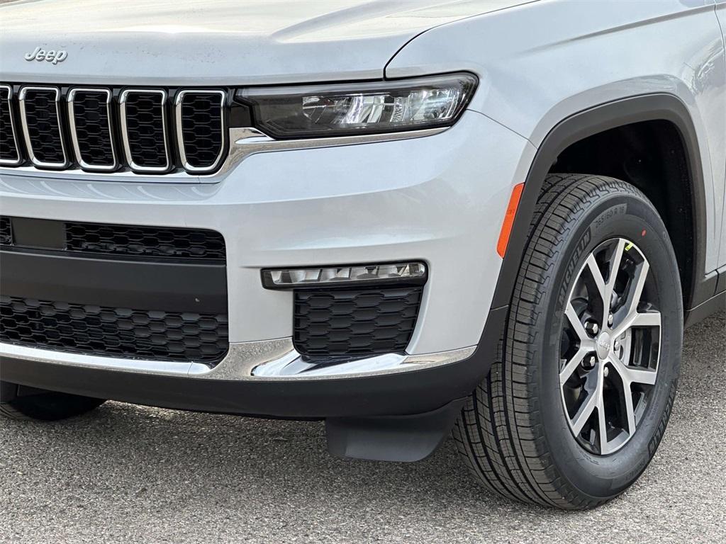 new 2025 Jeep Grand Cherokee L car, priced at $48,827