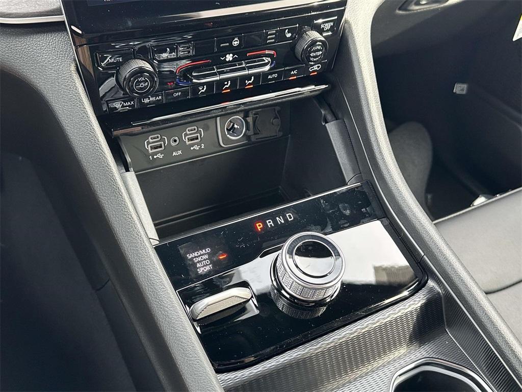new 2025 Jeep Grand Cherokee L car, priced at $48,827