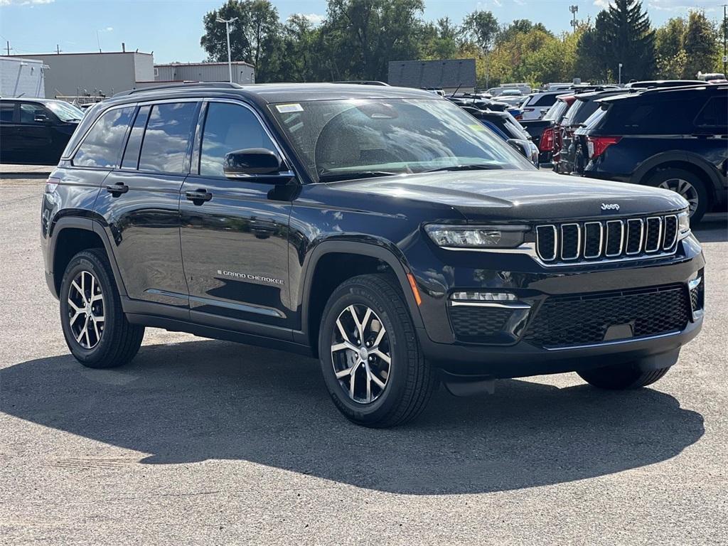 new 2025 Jeep Grand Cherokee car, priced at $46,867