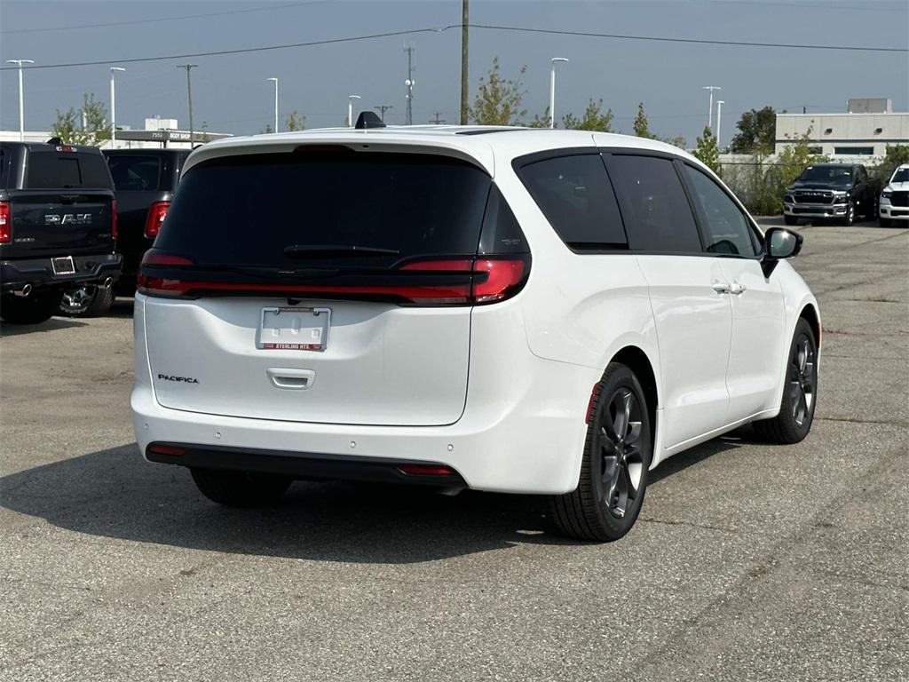 new 2026 Chrysler Pacifica car, priced at $45,526