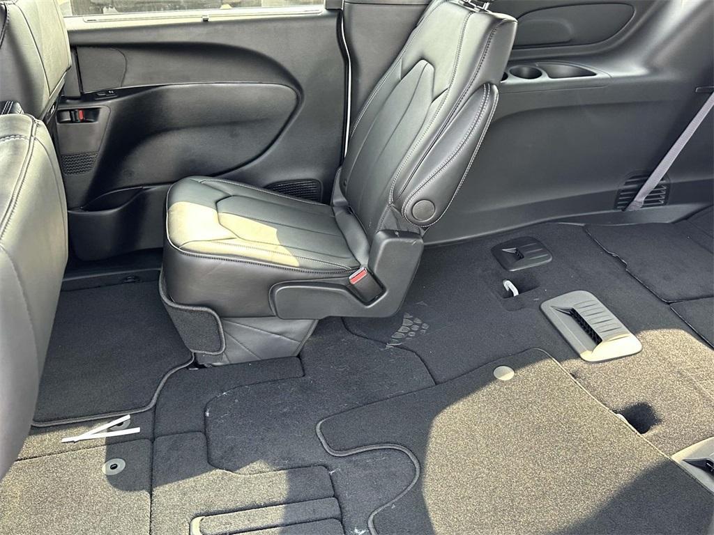 new 2026 Chrysler Pacifica car, priced at $45,526